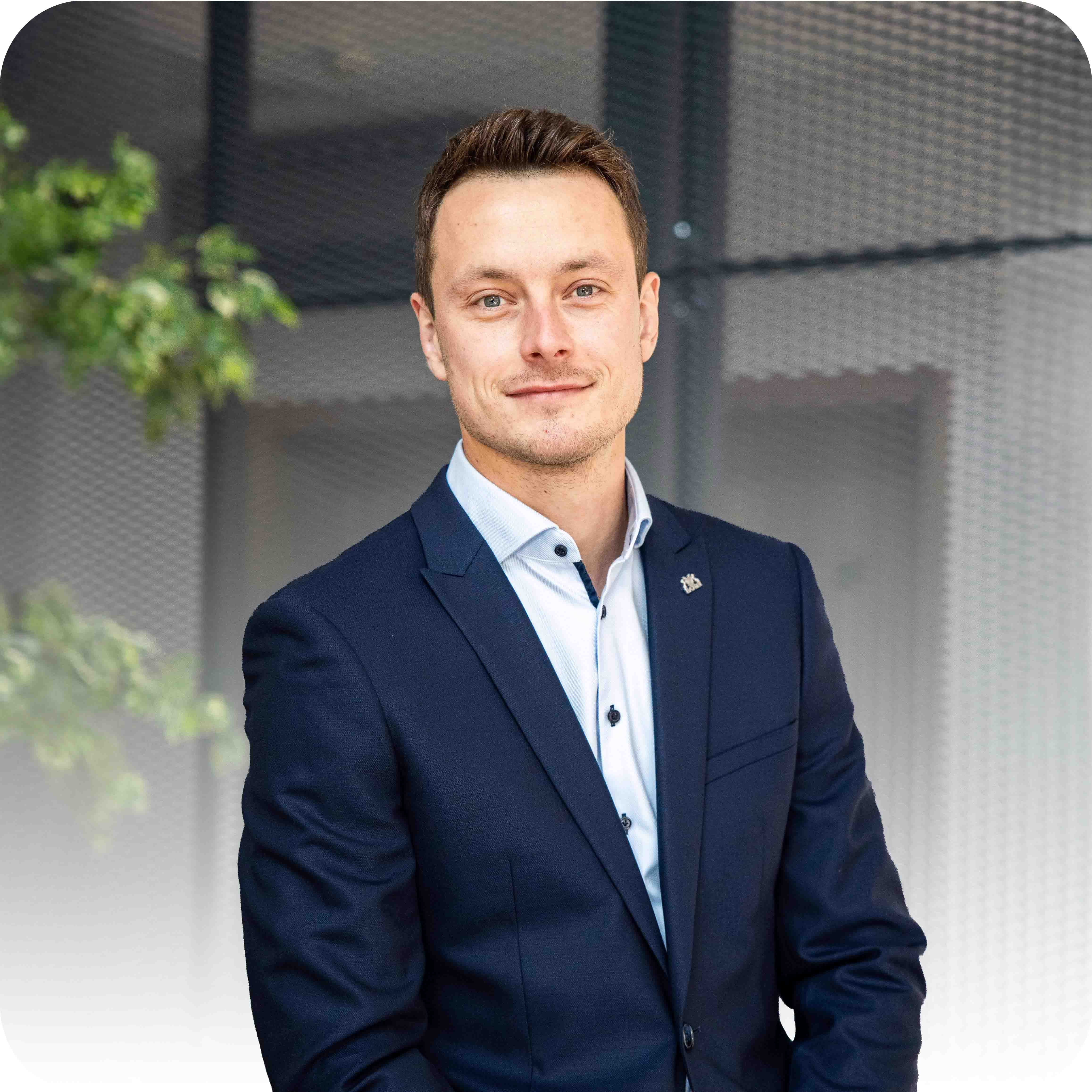MBC_Jakub_Smutny-web.jpg